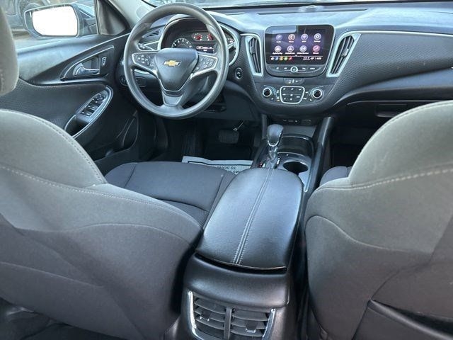 Chevrolet Malibu  2023