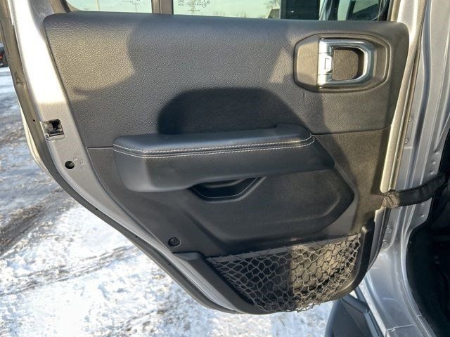 Jeep Wrangler Unlimited Sahara 4WD 2018