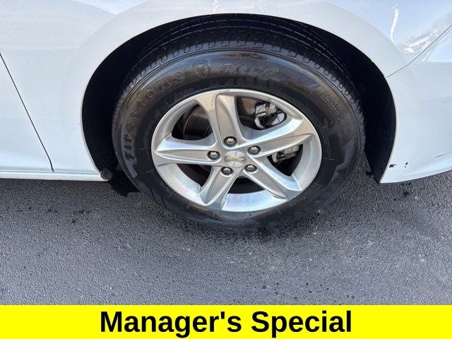 Chevrolet Malibu  2023