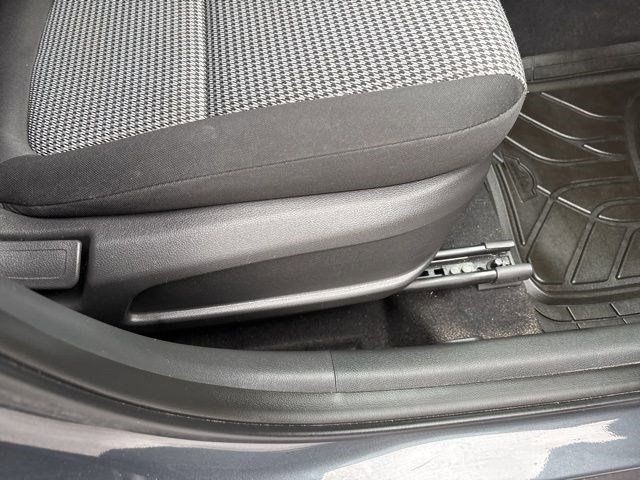 Hyundai Kona SE 2021