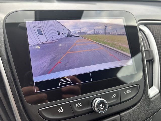 Chevrolet Malibu  2023