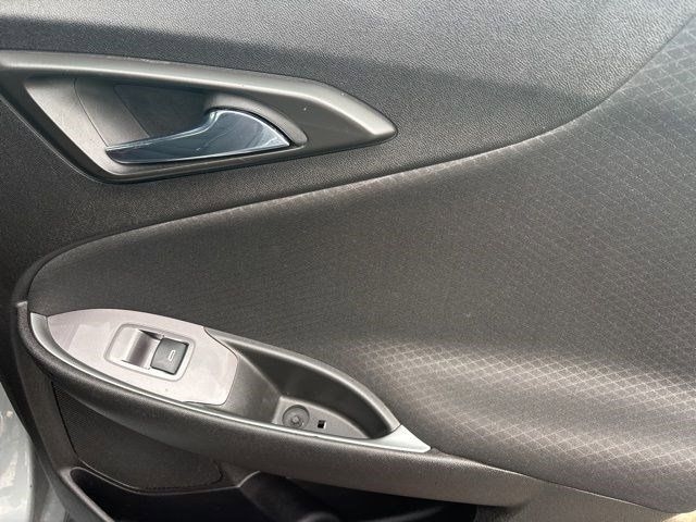 Chevrolet Malibu  2023