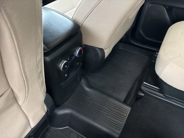 Ford Explorer XLT 4WD 2022