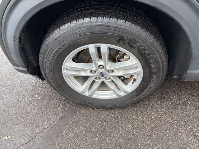 Ford Explorer XLT 4WD 2022