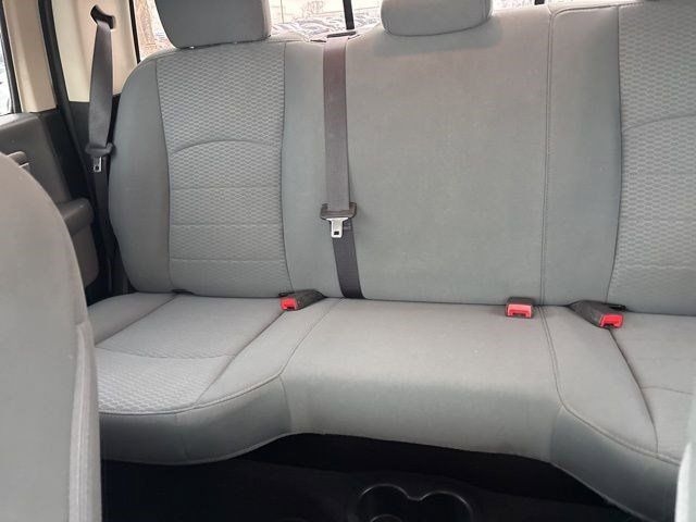 RAM 1500 SLT Crew Cab 4WD 2017