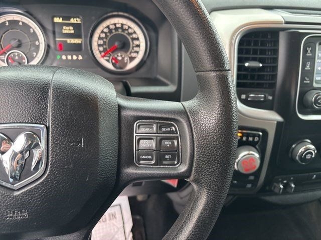 RAM 1500 SLT Crew Cab 4WD 2017