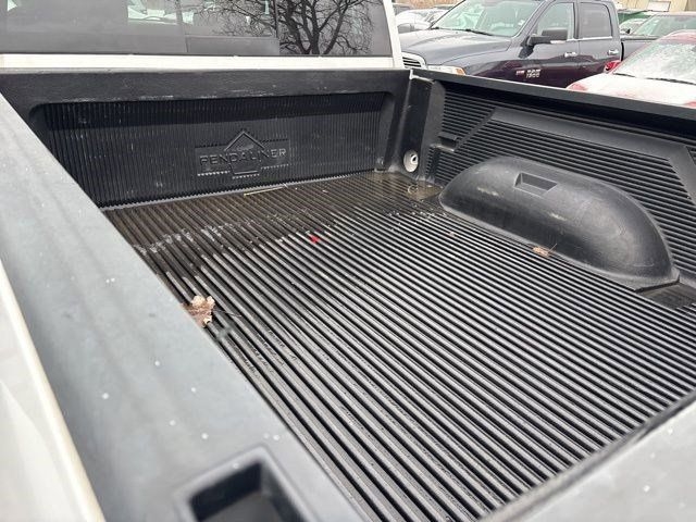 RAM 1500 SLT Crew Cab 4WD 2017