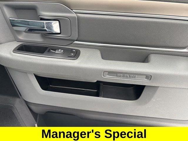 RAM 1500 SLT Crew Cab 4WD 2017