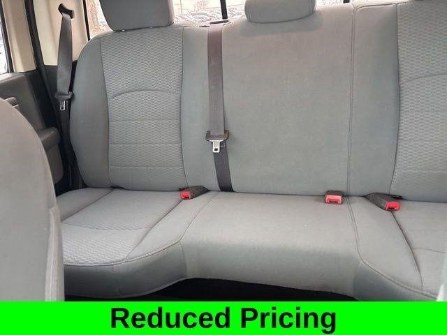 RAM 1500 SLT Crew Cab 4WD 2017