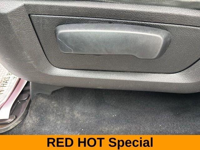 RAM 1500 SLT Crew Cab 4WD 2017