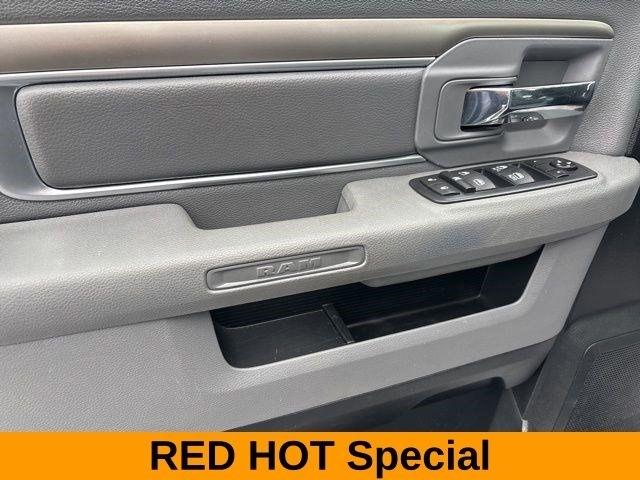 RAM 1500 SLT Crew Cab 4WD 2017