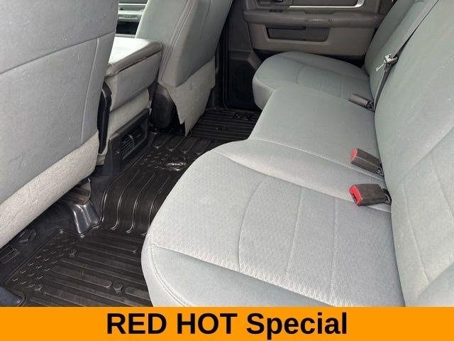 RAM 1500 SLT Crew Cab 4WD 2017