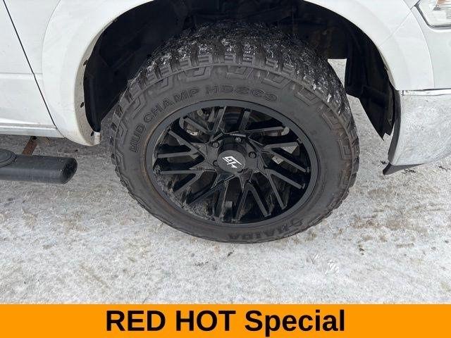 RAM 1500 SLT Crew Cab 4WD 2017