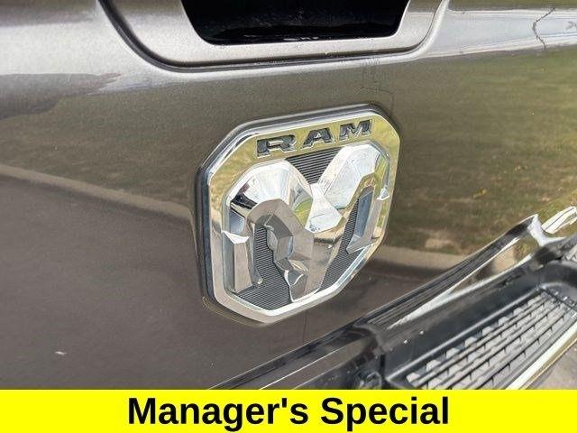 RAM 1500 Laramie Crew Cab 4WD 2020