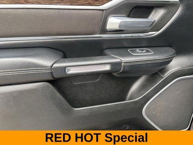 RAM 1500 Laramie Crew Cab 4WD 2020