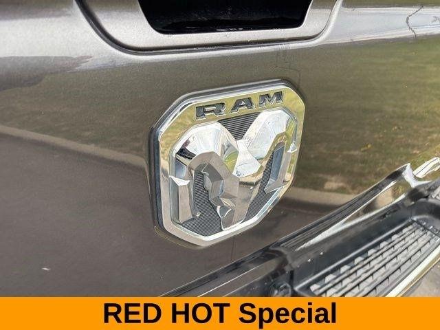 RAM 1500 Laramie Crew Cab 4WD 2020