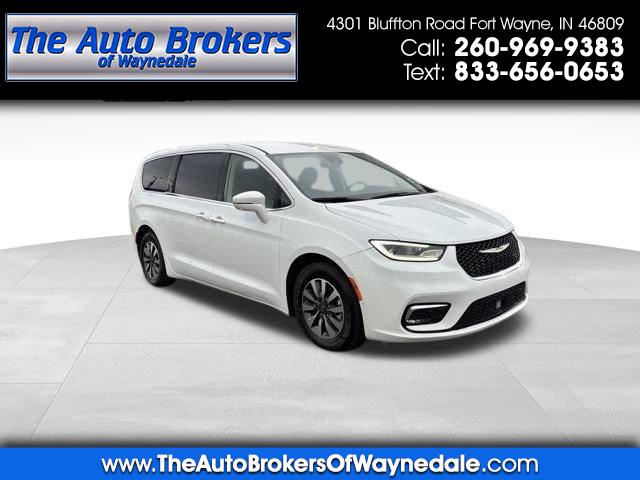 2022 Chrysler Pacifica Hybrid Touring L