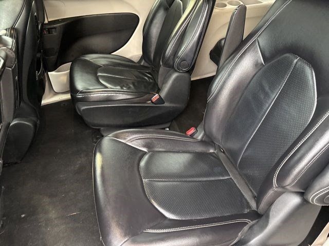 Chrysler Pacifica Hybrid Touring L 2022