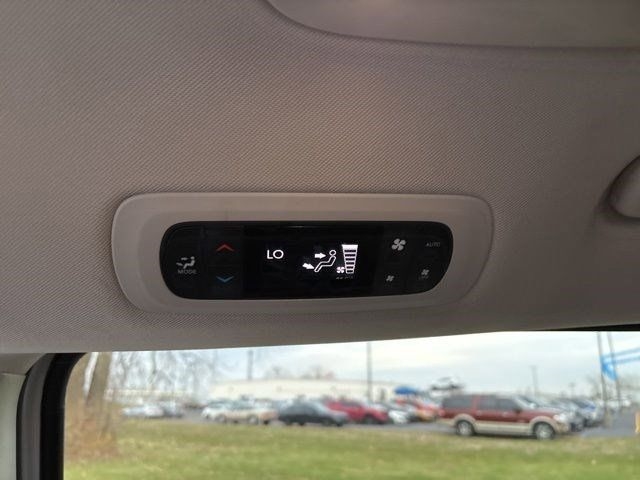 Chrysler Pacifica Hybrid Touring L 2022