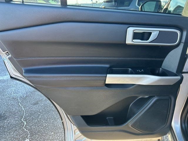 Ford Explorer XLT 2023