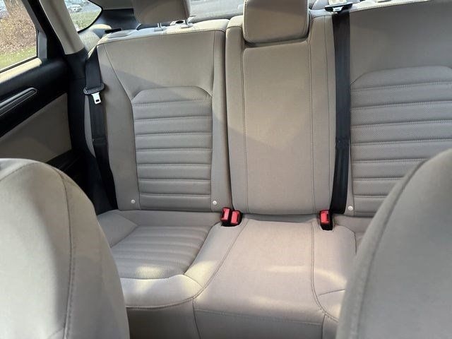 Ford Fusion Hybrid S 2018