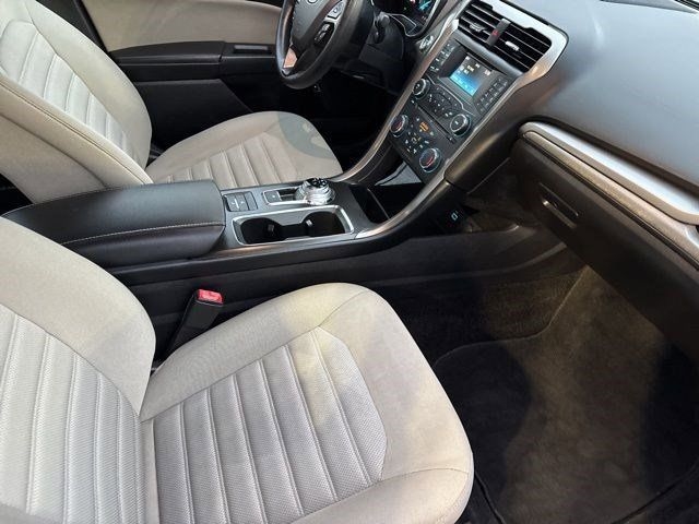 Ford Fusion Hybrid S 2018