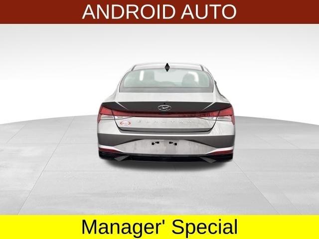 Hyundai Elantra SE 2023