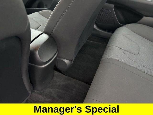 Hyundai Elantra SE 2023