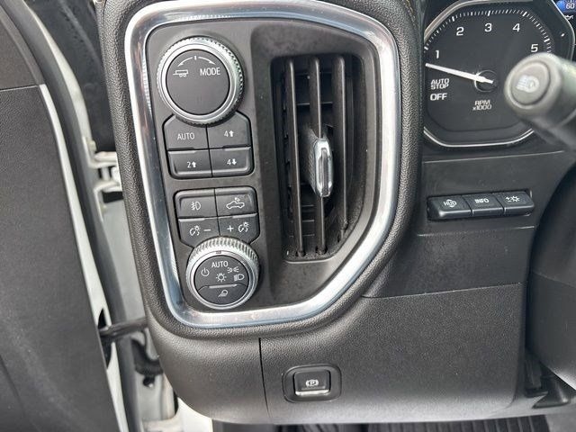 GMC Sierra 1500 AT4 Crew Cab 4WD 2020