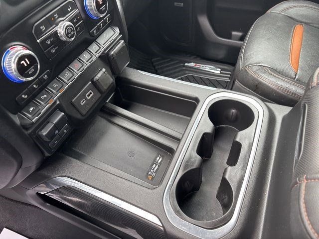 GMC Sierra 1500 AT4 Crew Cab 4WD 2020