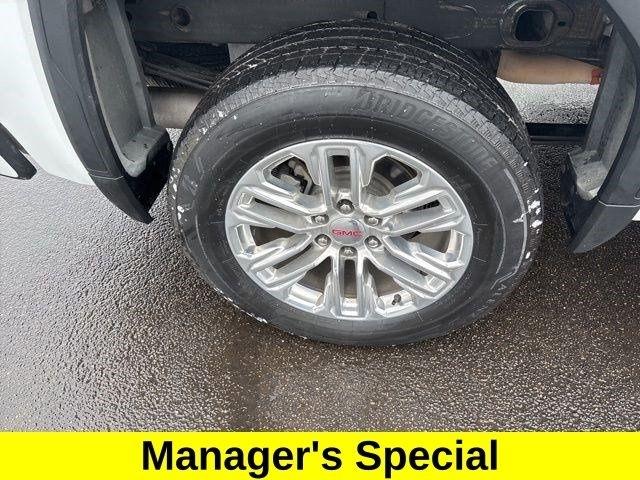 GMC Sierra 1500 AT4 Crew Cab 4WD 2020