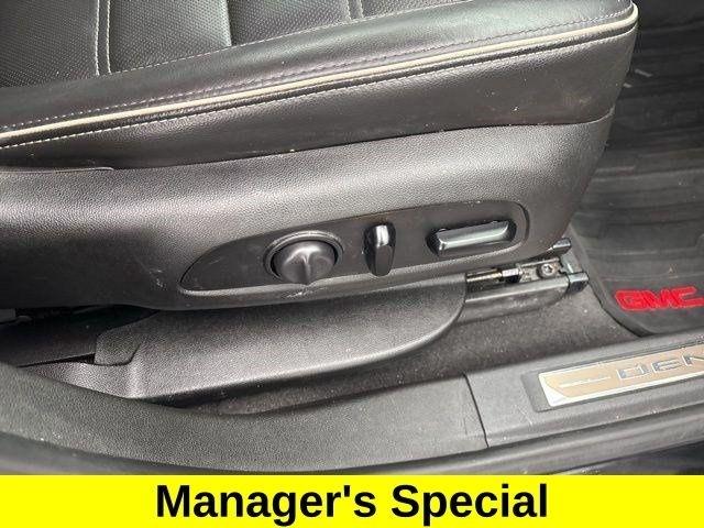 GMC Acadia Denali AWD 2020