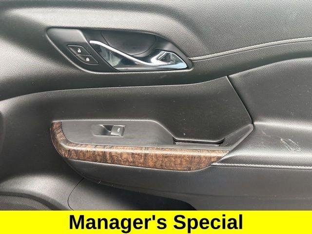 GMC Acadia Denali AWD 2020