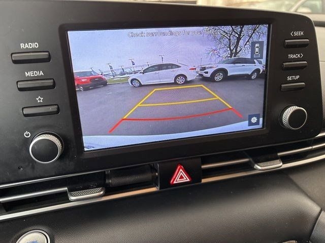 Hyundai Elantra SEL 2022