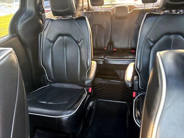 Chrysler Pacifica Limited AWD 2023