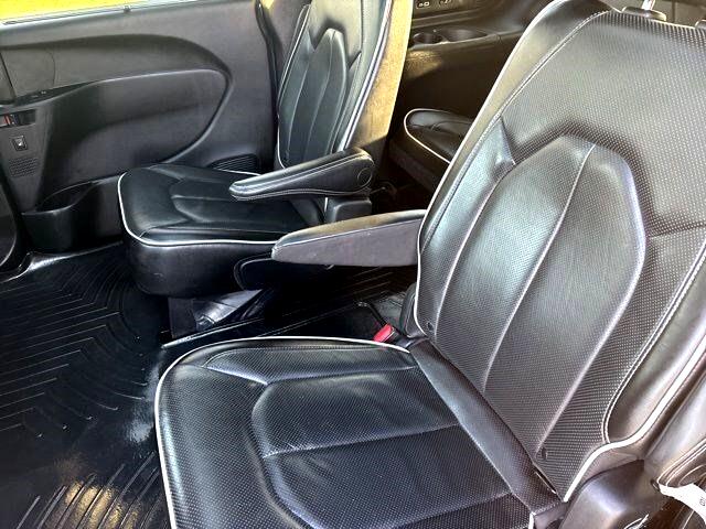 Chrysler Pacifica Limited AWD 2023