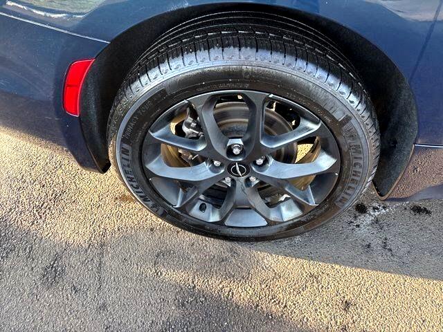 Chrysler Pacifica Limited AWD 2023