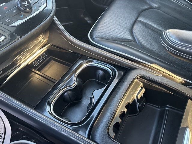 Chrysler Pacifica Limited AWD 2023