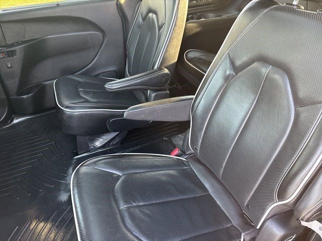 Chrysler Pacifica Limited AWD 2023