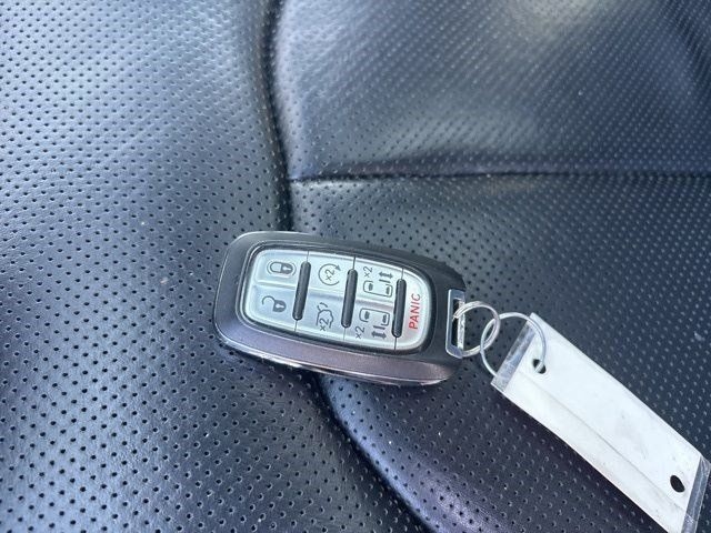 Chrysler Pacifica Limited AWD 2023