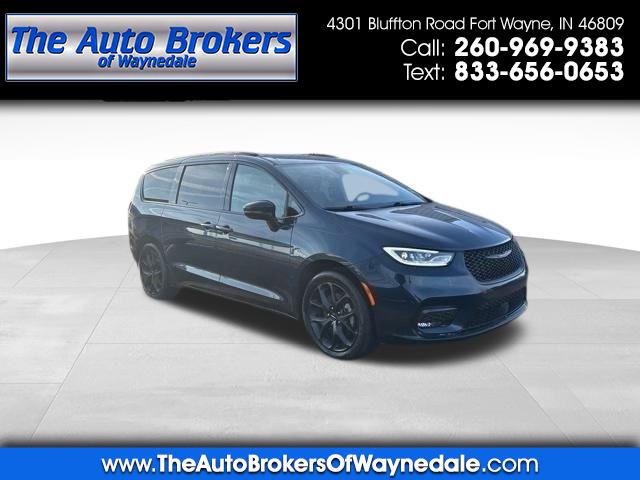 2023 Chrysler Pacifica Limited AWD