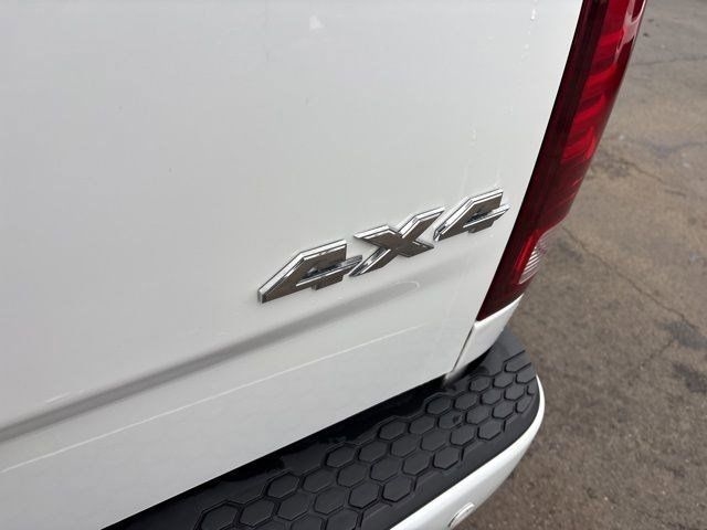 RAM 1500 Sport Crew Cab 4WD 2016