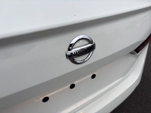 Nissan Altima  2021