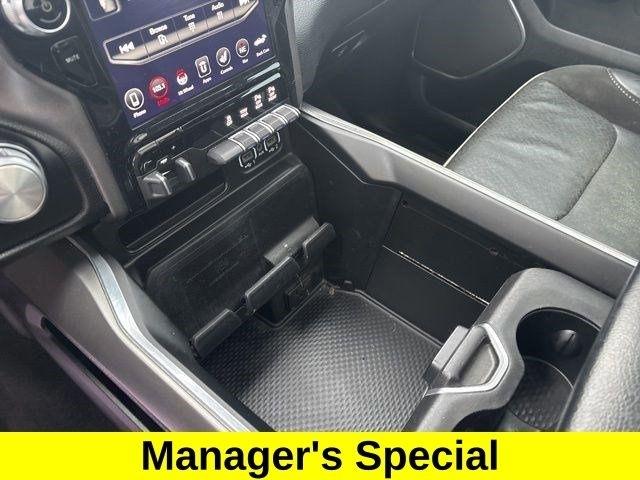 RAM 1500 Laramie Crew Cab 4WD 2021