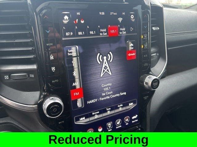 RAM 1500 Laramie Crew Cab 4WD 2021