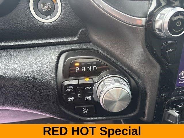 RAM 1500 Laramie Crew Cab 4WD 2021