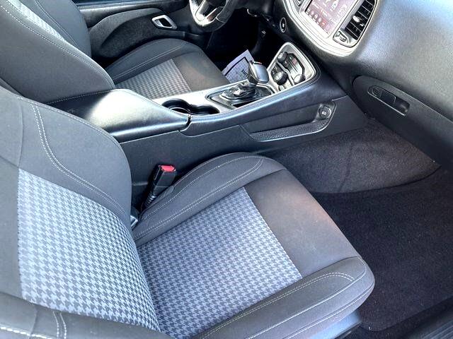 Dodge Challenger  2020