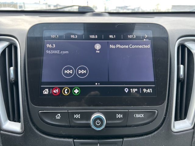 Chevrolet Malibu  2021