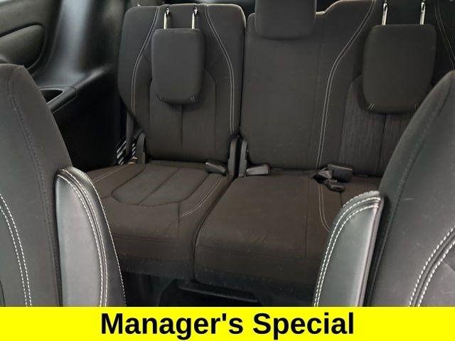 Chrysler Pacifica Touring 2024