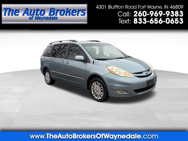 Toyota Sienna XLE AWD 2009